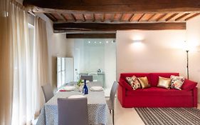 Alessandra Apartment